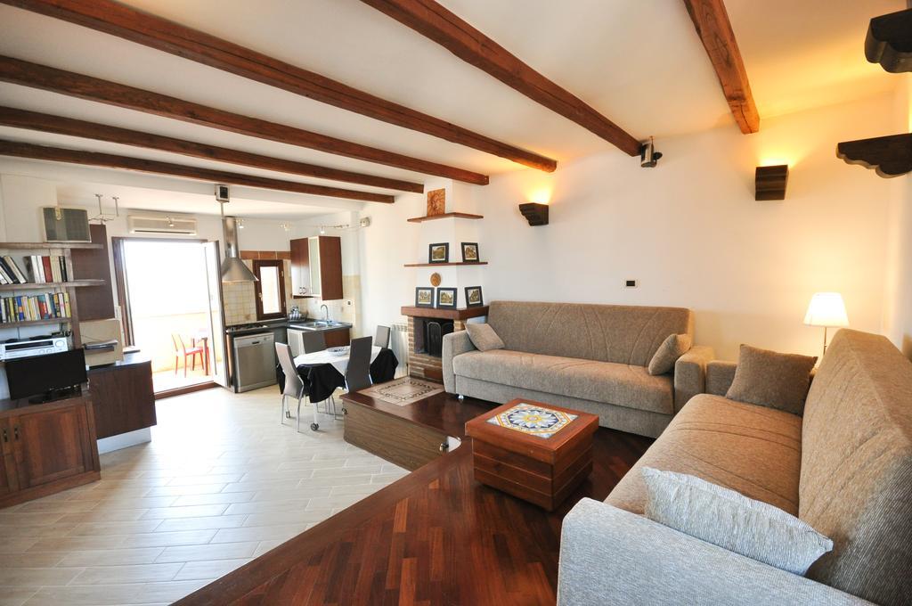 Penthouse With View Appartamento Roma