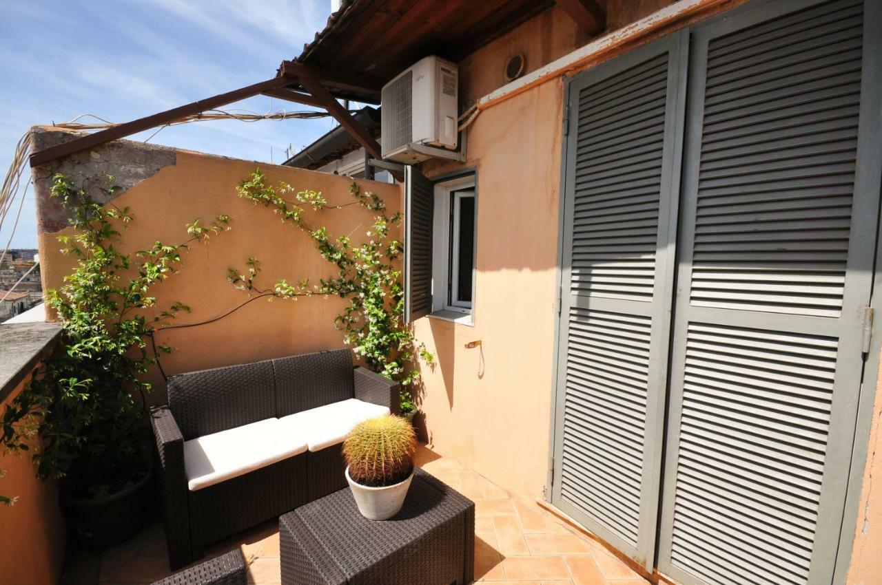 Penthouse With View * Roma